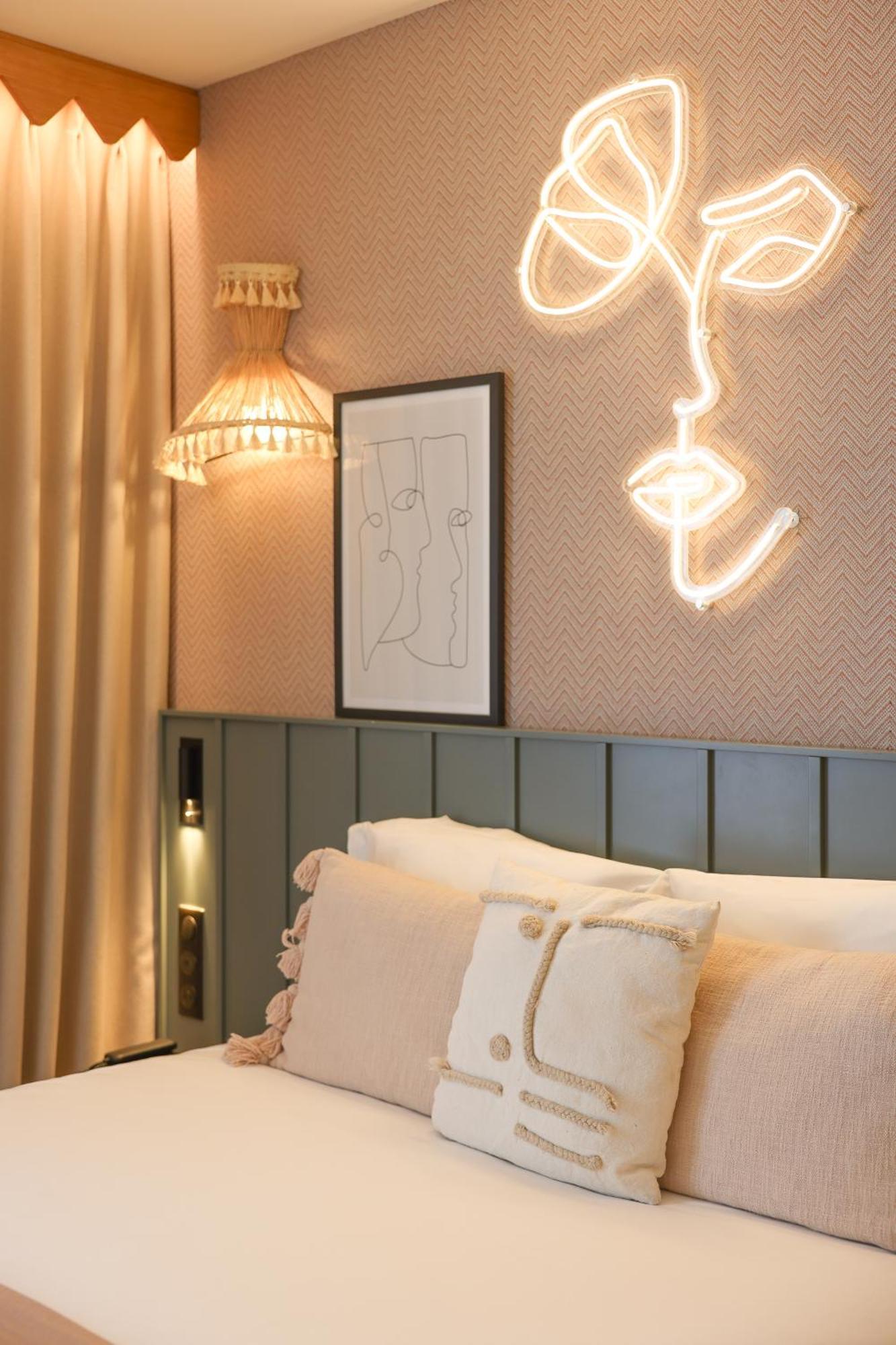 Bloom House Hotel & Spa Paris Exterior photo